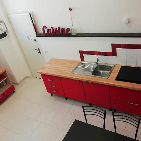 Appartamento Indipendente A Due Passi Dal Centro Savona Exterior foto