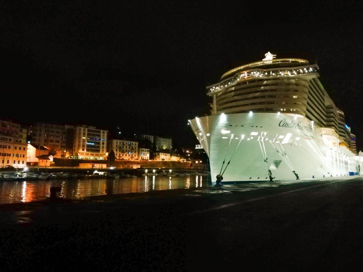 Appartamento Indipendente A Due Passi Dal Centro Savona Exterior foto